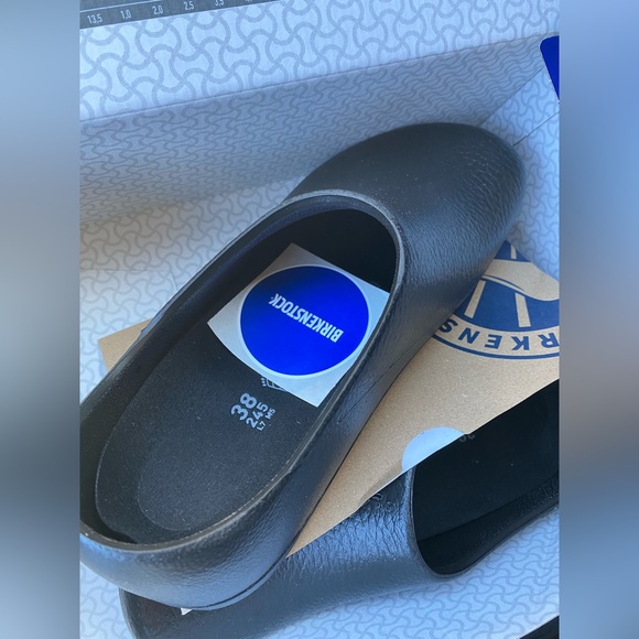 NIB Birkenstock shoe - Picture 4 of 7